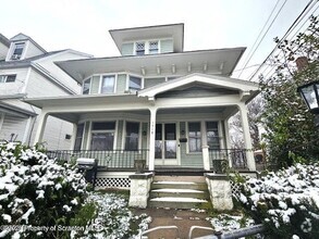 Building Photo - 1518 Linden St