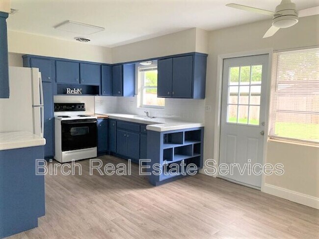 Foto del edificio - 1406 Lemon St