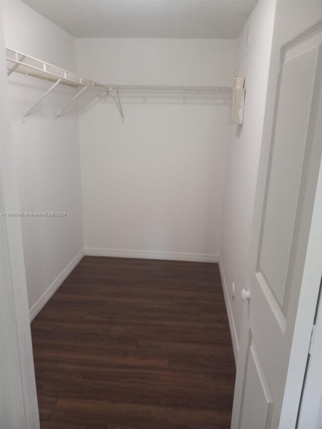 Foto del edificio - 1270 SE 31st Ct