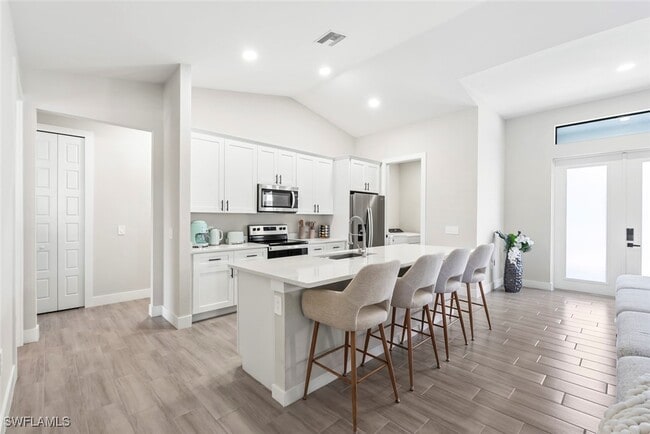 Building Photo - 4600 Key Largo Ln