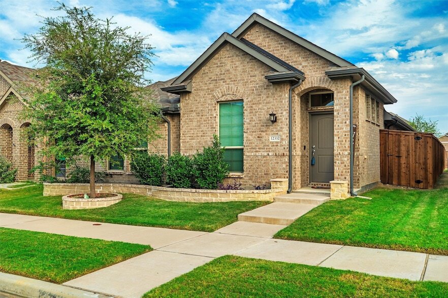 Foto principal - 12332 Iveson Dr