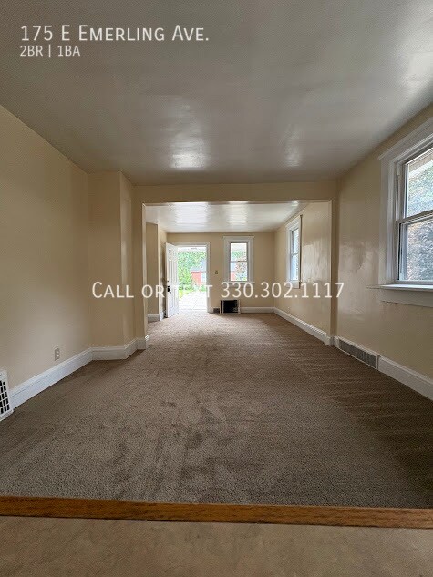 Building Photo - 175 E Emerling Ave