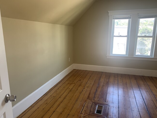 left side - 354 Geneva Ave