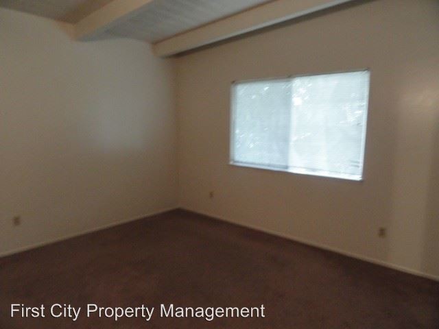 Building Photo - 516 Monterey Ave