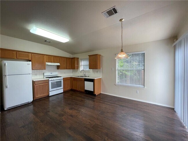Building Photo - 2130 Jester Farms Rd