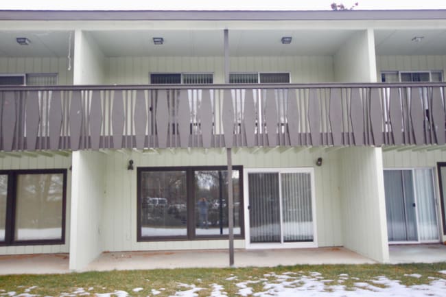 Building Photo - 705 S 16th Ave