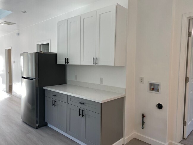 Foto del edificio - 1711 Bridge Ave