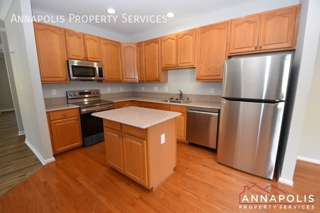 Building Photo - 225 Tilden Way