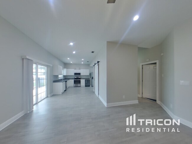 Foto del edificio - 8808 Bayaud Dr