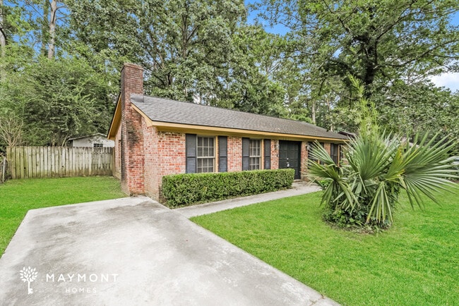 Building Photo - 121 Beverly Dr