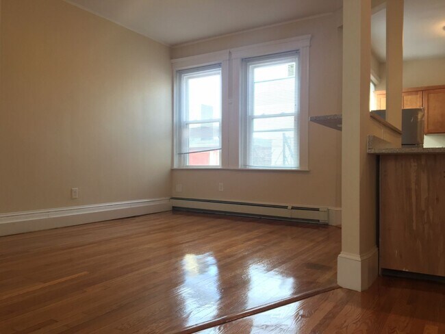 Foto del edificio - 1325 Commonwealth Ave