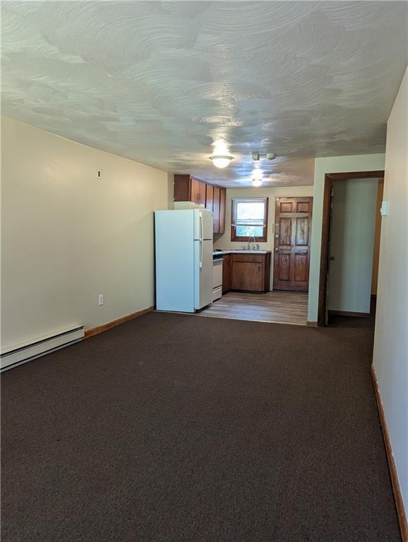 35 Gadoury Ave Unit 17, Coventry, RI 02816 Room for Rent in Coventry