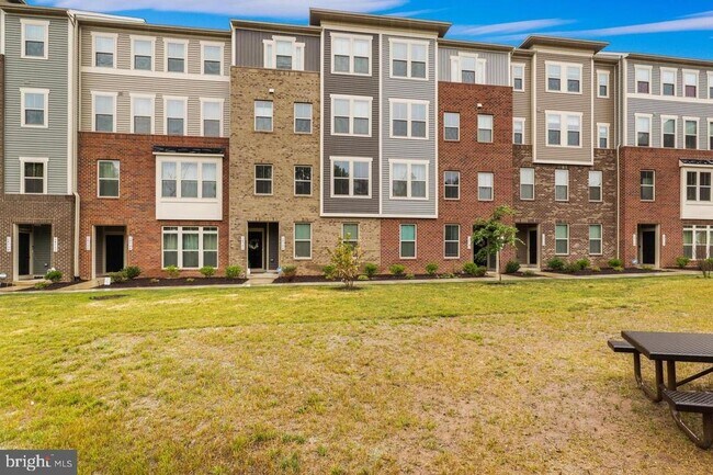 Foto del edificio - 24745 Monk Meadows Terrace