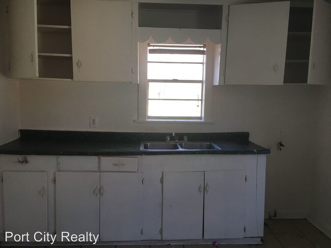 Building Photo - 2 br, 1 bath House - 4145 Mayfield St