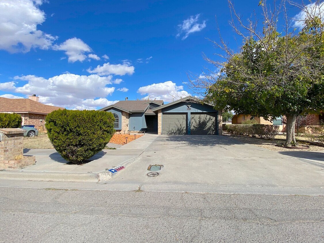 Primary Photo - East El Paso 3 bed Refrig A/C