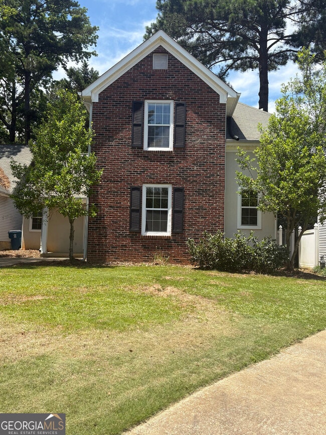 Building Photo - 304 Everdale