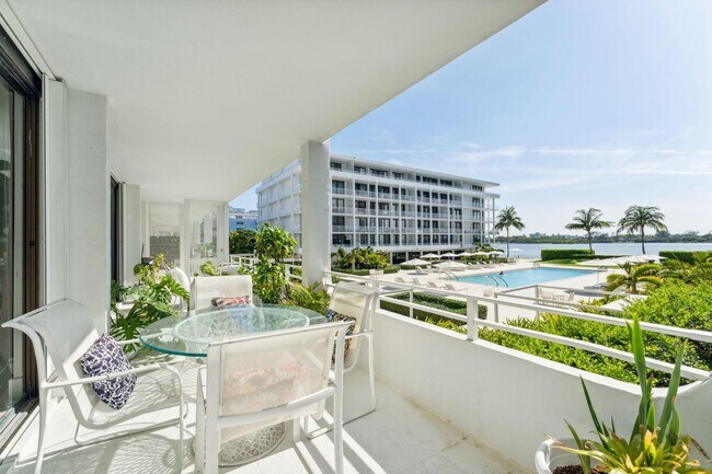 Building Photo - 2784 S Ocean Blvd
