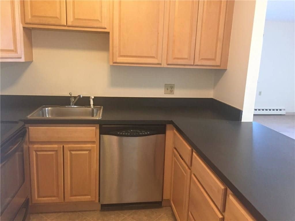 51 Schuyler Ave Unit 5D, Stamford, CT 06902 Condo for Rent in