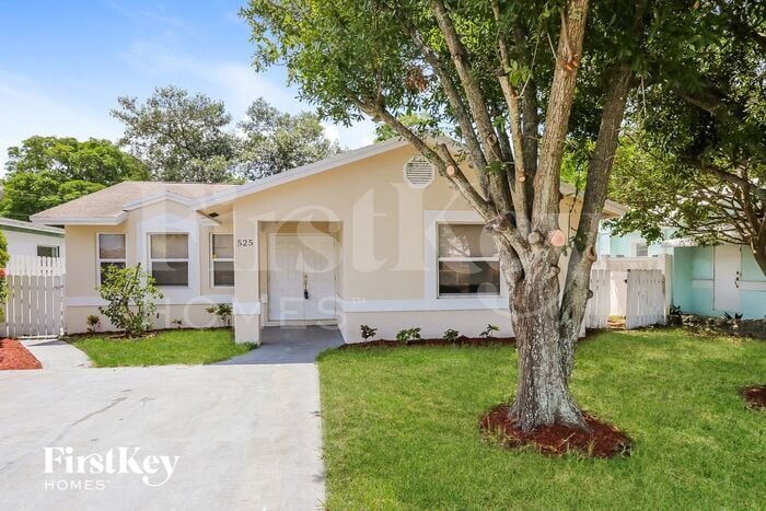 Foto principal - 525 20th Ave N