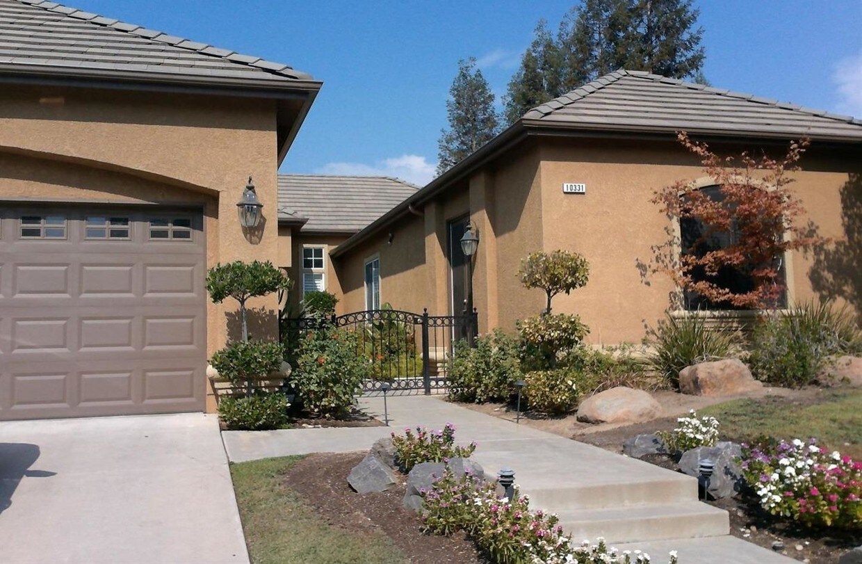 10331 N Page Ave, Fresno, CA 93730 House Rental in Fresno, CA