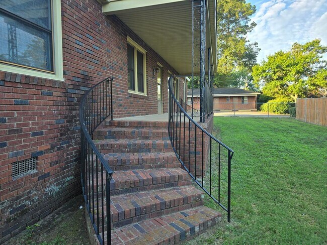 Building Photo - Coming Soon!  Great North Augusta Location!!!