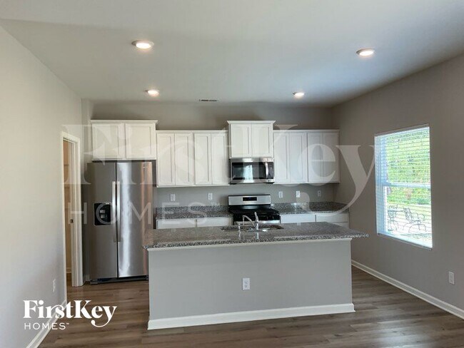 Foto del edificio - 1313 Chelsea Pk Trl