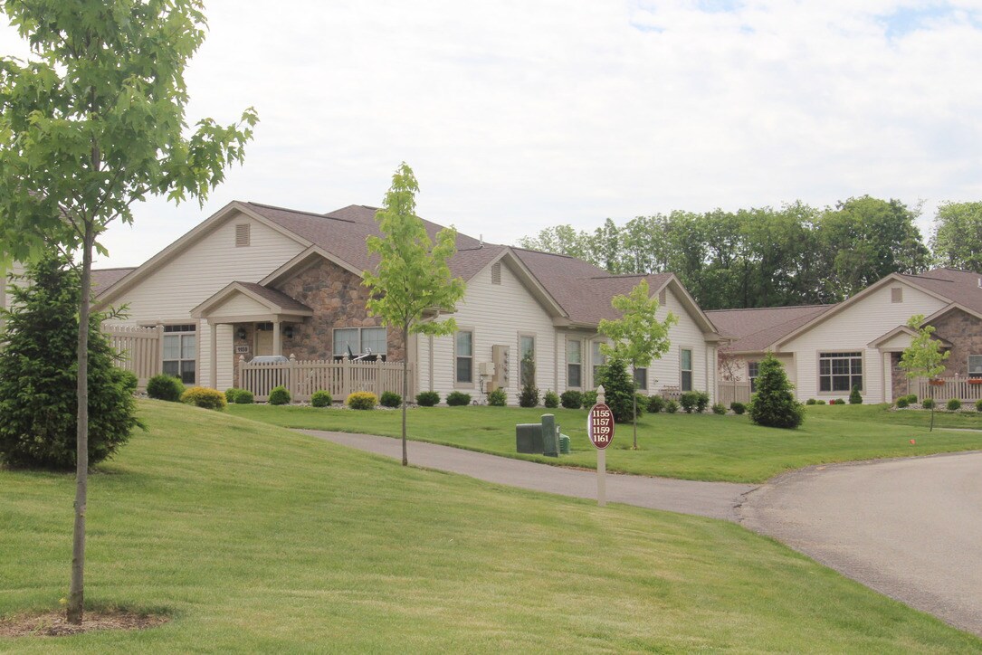 Wales Crossing Apartments North Canton, OH