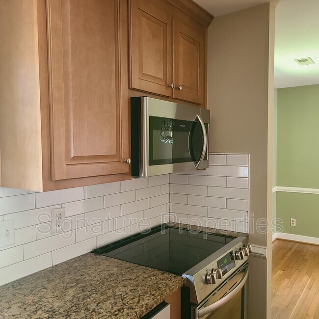 Building Photo - 8414 Chadwell Dr