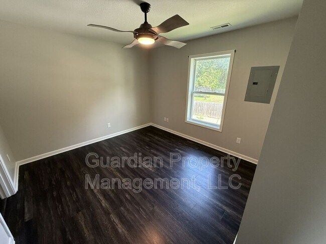 Foto del edificio - 1800 Sun Valley Rd