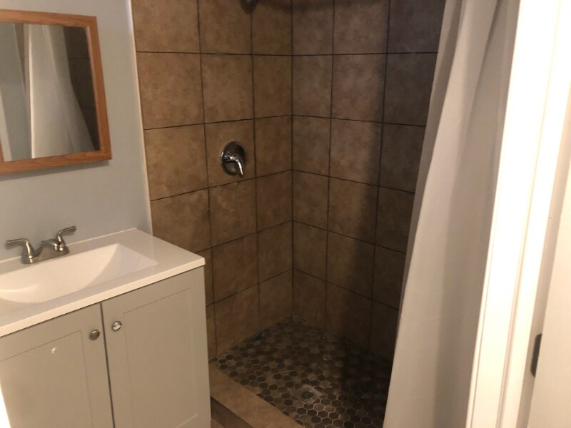 Foto del edificio - 3710 Egerton Rd