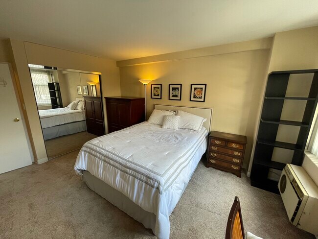 Foto del edificio - 30 E Elm St