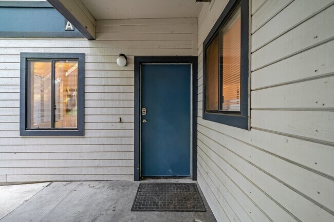 Foto del edificio - AVAILABLE JULY - 3 Bed / 2 Bath CLOSE TO CAL POLY