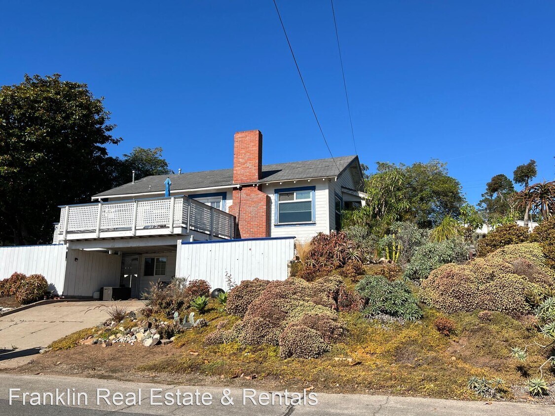 2 br, 1 bath House 325 Kern Avenue House Rental in Morro Bay, CA