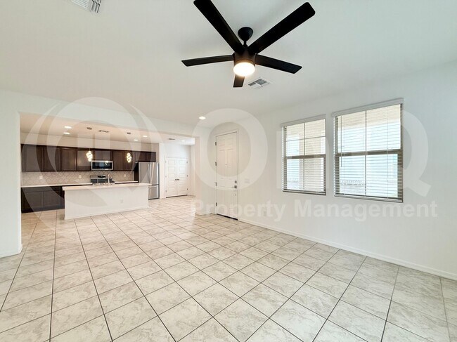 Foto del edificio - 14251 W Buckskin Trl