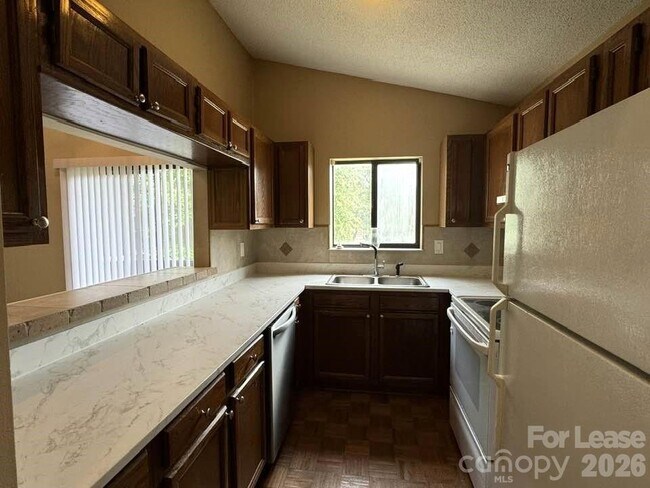 Foto del edificio - 722 Mallard Head Pl