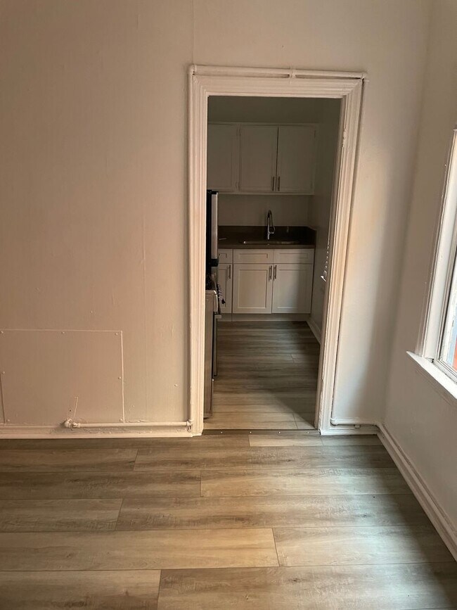 Foto del interior - 1438 Wright LLC