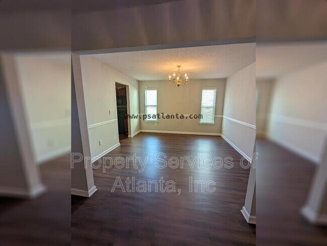 Building Photo - 7805 Newbury Dr