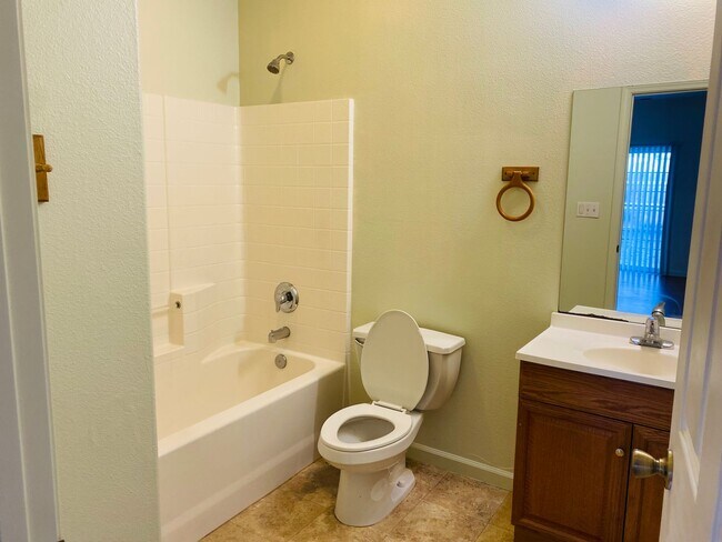 Foto del edificio - 2801 Wah Ave