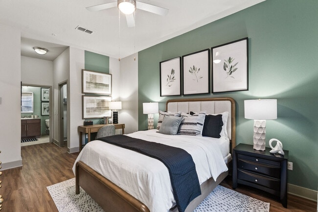 Building Photo - Circa at Fishhawk Ranch