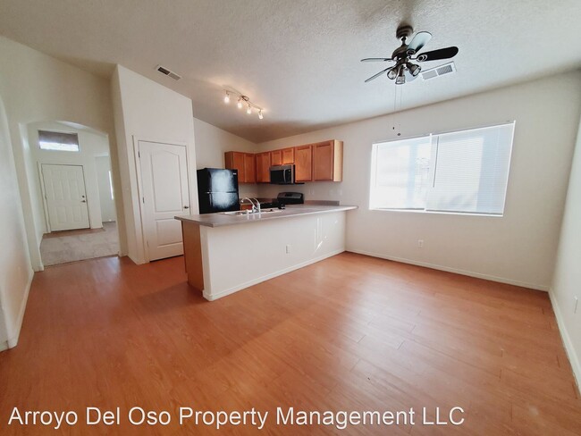 Building Photo - 781 Prairie Sage Ct SW