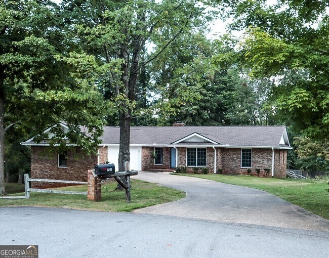 Building Photo - 4504 Stacey Dr