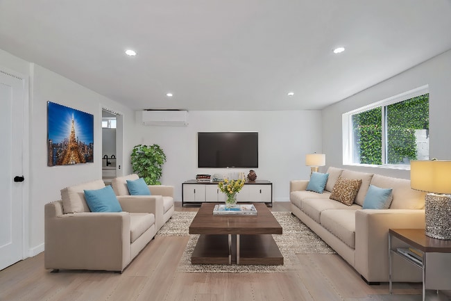 Photo - 5193-5194 20th St Apartment