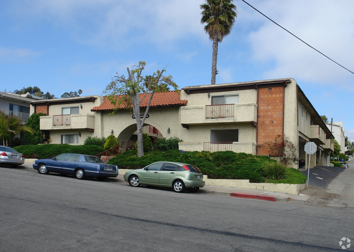 Building Photo - Villa Laurel Apartments