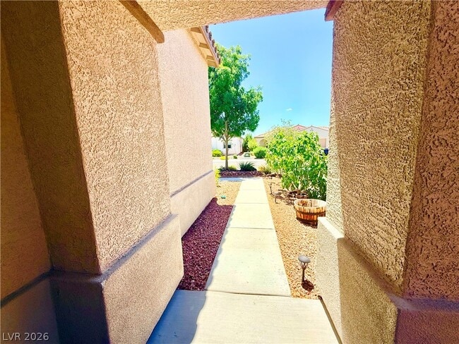 Building Photo - 5434 San Pietro Dr