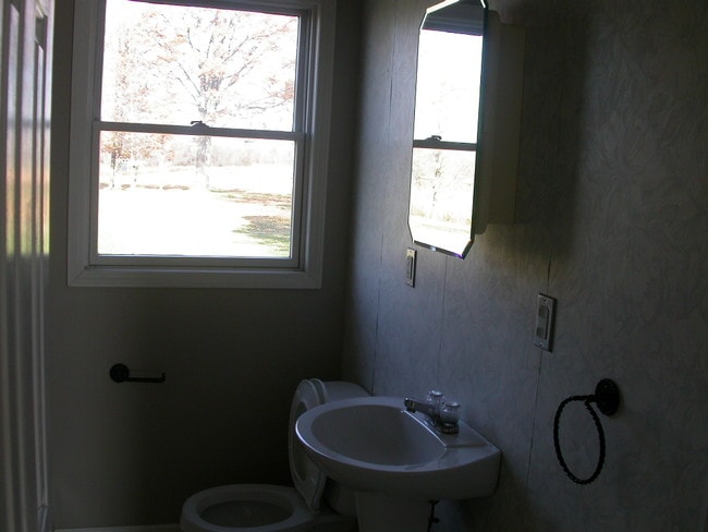 Building Photo - 5645 NY-5