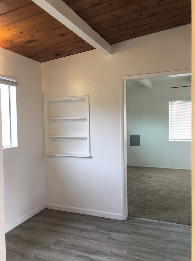 Dining - 7613 Pacific Ave