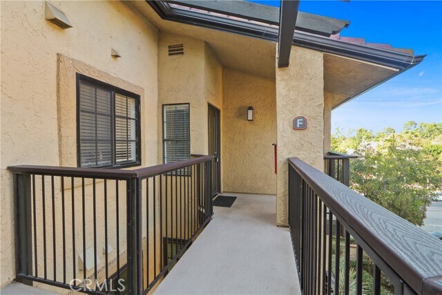 Foto del edificio - 25521 Indian Hill Ln