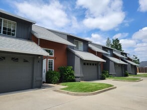 Building Photo - 826 Cally Ct