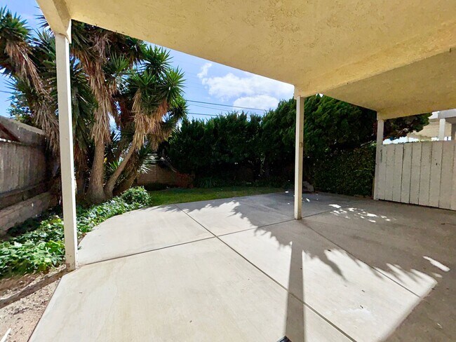 Building Photo - 34585 Via Catalina