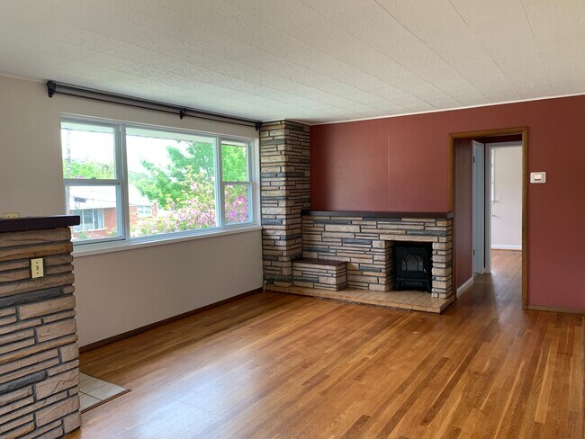 Building Photo - 10302 Duvawn Place